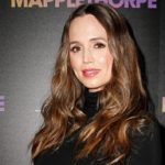 getty_eliza_dushku_02122021