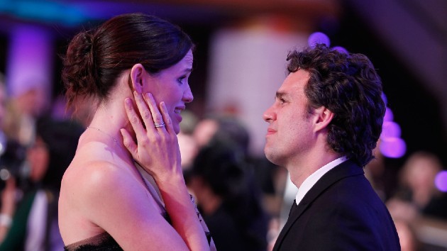 getty_jennifer_garner_mark_ruffalo_02242021