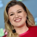 getty_kellyclarkson_101920