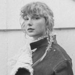 m_taylorswiftfleecejacket_121020-5