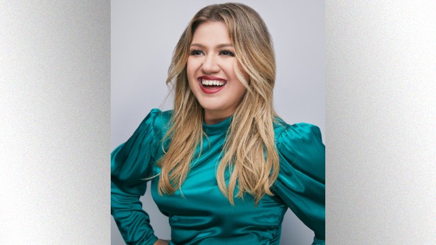 m_kellyclarkson2020_111820