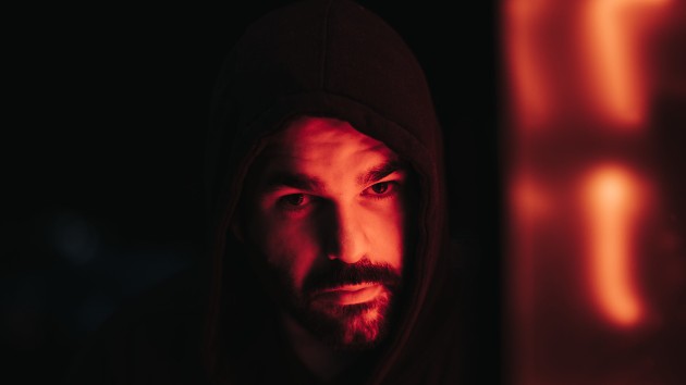 m_maskedwolfe_042321