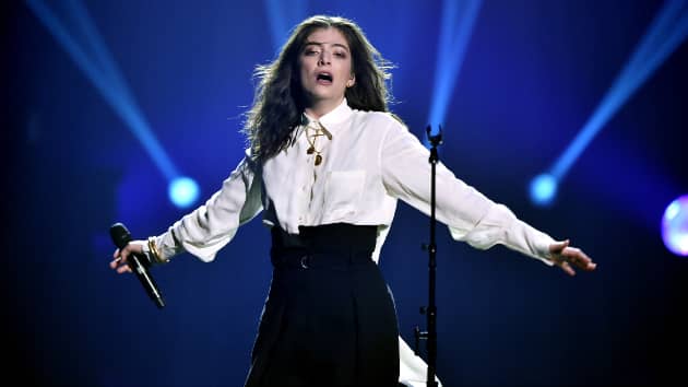g_lorde_4121-2