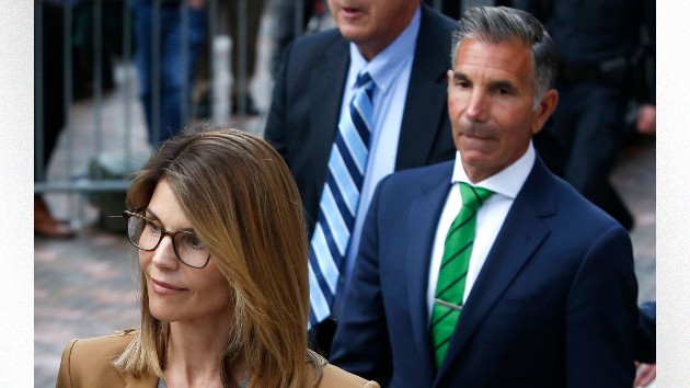 getty_lori_loughlin_mossimo_giuanulli_05212021