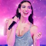 m_dualipaamasmiling_060321-2