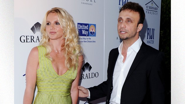 getty_britneyandlarry_070621