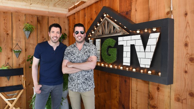getty_propertybros_071921