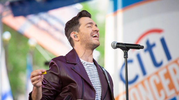 getty_andygrammer_080221