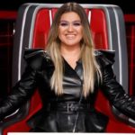 m_kellyclarksononthevoice_081011