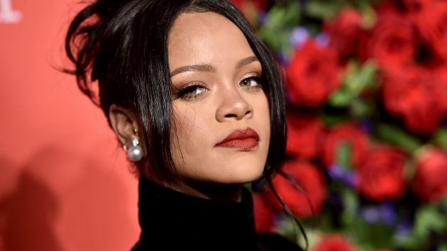 getty_rihanna_081121
