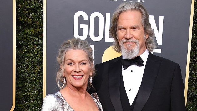 getty_jeff_bridges_and_wife_09132021_0
