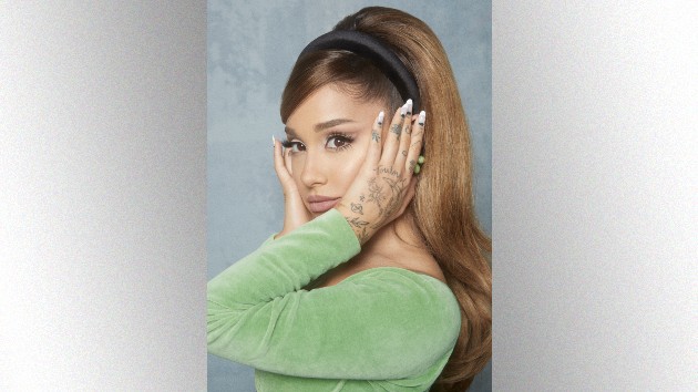 m_arianagrande2020_123120-7