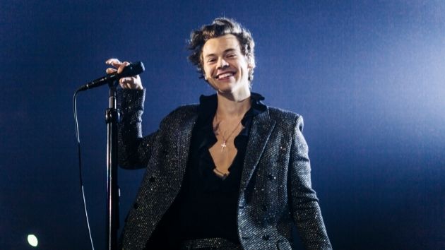 getty_harrystyles_110121