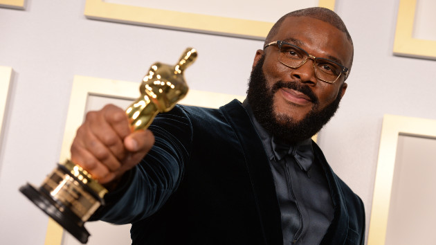 e_tylerperry_abc_11221