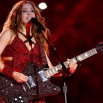 getty_shakira_110321