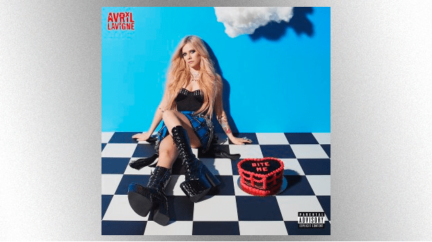 m_avrillavignebiteme_111021