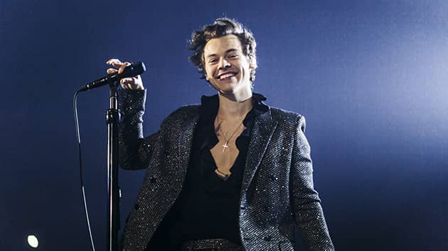 getty_harrystyles_111621