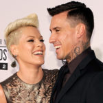 getty_pink_carey_hart_111821