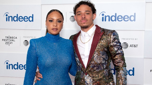 getty_anthonyramosjasminecephasjones_120121