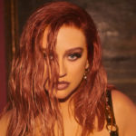 m_christina_aguilera_120121