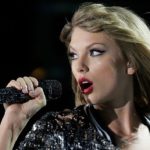 getty_taylorswift1989tour_121021