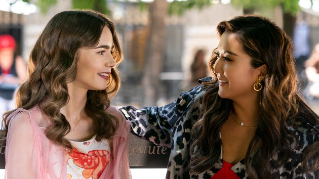 e_emily_in_paris_2_11182021-2