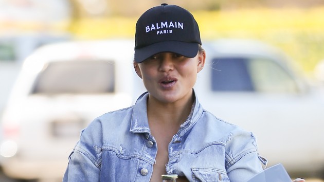 getty_chrissy_teigen_01202022