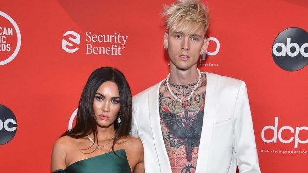 m_machinegunkelly_meganfox_03-122
