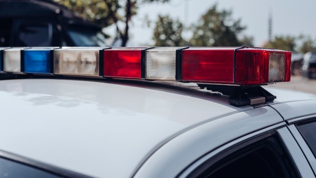 getty_police_031822