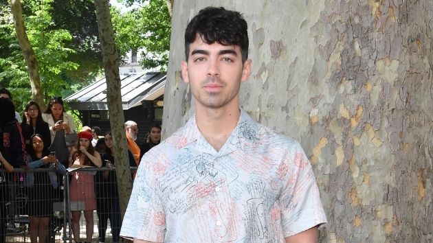 e_joejonas_032422