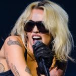 getty_mileycyrus_032722