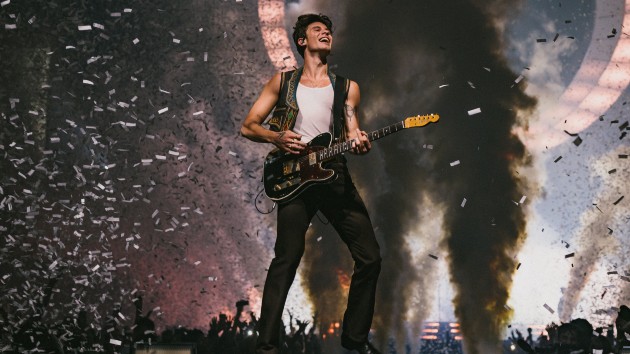 m_shawnmendes_mirandamcdolan_062822