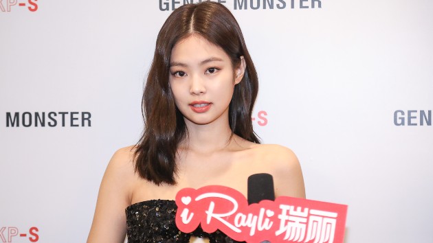 getty_blackpinksjennie_072022
