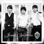 m_jonas_brothers_080422