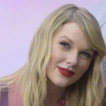 m_taylor_swift_080222_0