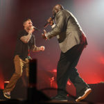 getty_maroon_5_shaq_100322