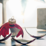 getty_brokenornament_111522