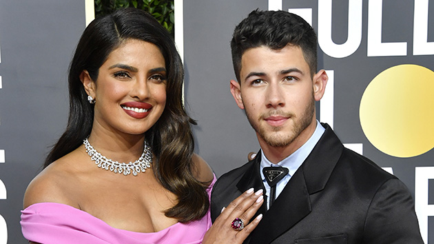 getty_nick_prinyanka_jonas_120122
