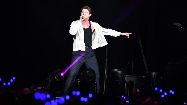 getty_nickyyoure_121722