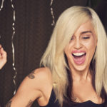 m_miley_cyrus_122922