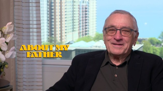 e_de_niro_smiling_05092023598992