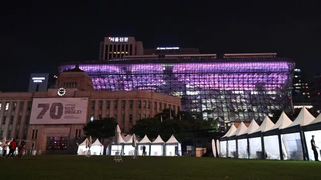 getty_seoulcityhallbts_061223648810