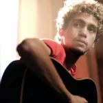 m_dominicfike_eddychenhbo_070523443398