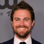 getty_stephen_amell_08012023189427