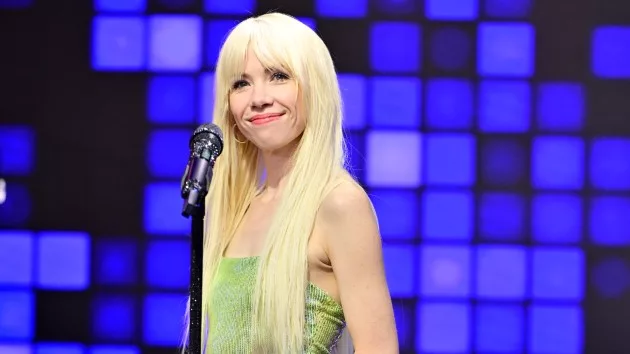 m_carlyraejepsengma_081123704294