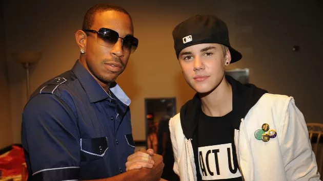 getty_justinbieberandludacris_081123988286