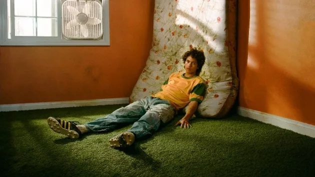 m_dominicfike_20bethany20vargas_082423185521