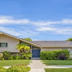 e_brady_bunch_house_05252023114974