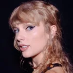 getty_taylorswiftcloseupmtvvma_092023871643