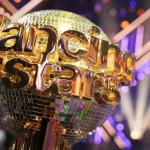 e_dwts_mirrorball_05022023502402